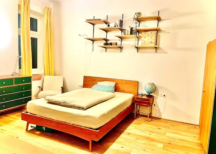Mariahilferhome * Vienna