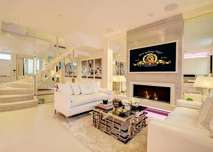 Mariahilferhome * Vienna
