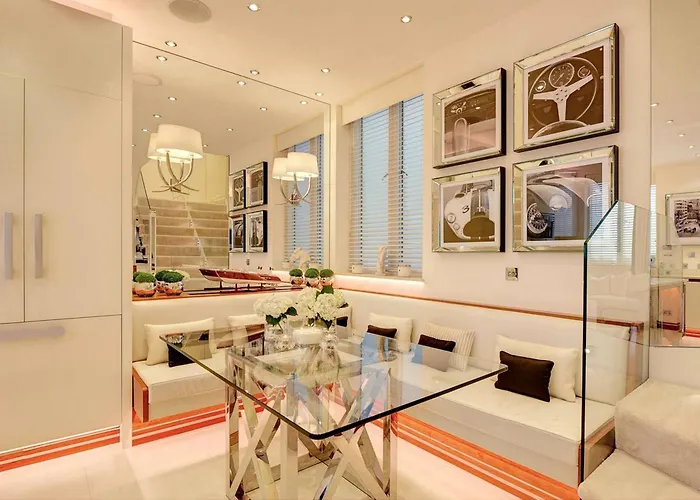 Mariahilferhome * Vienna
